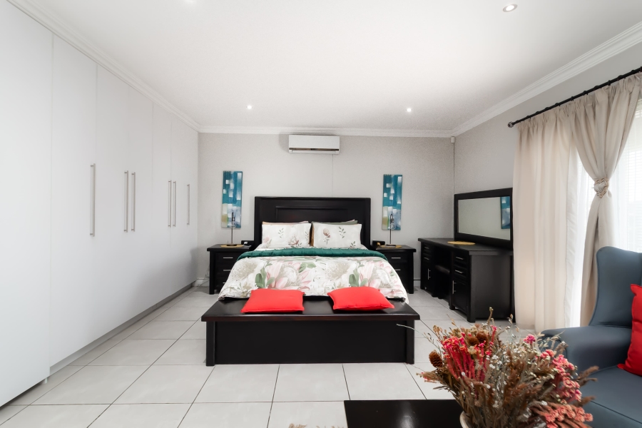 4 Bedroom Property for Sale in Brackenfell South Western Cape
